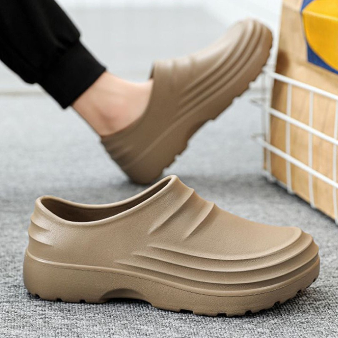 Enavell Healthy & Non-slip Comfort Clogs